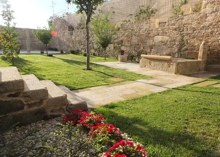 מלון Acouga Boutique