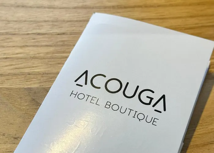 Acouga Boutique