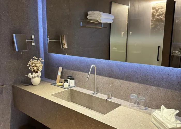 Acouga Boutique * סלנובה